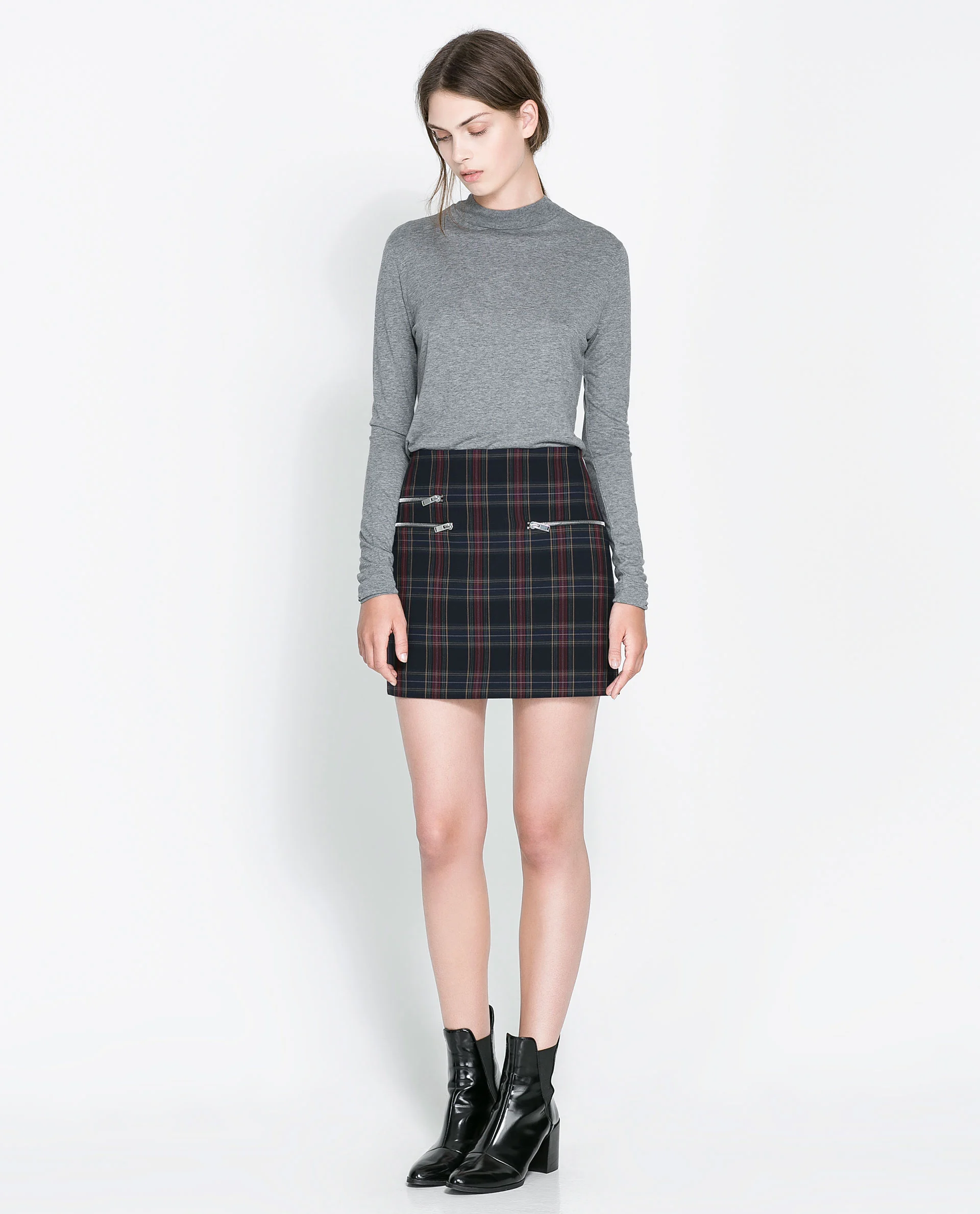 Effortless Chic: Zara’s Contemporary Skirt Collection